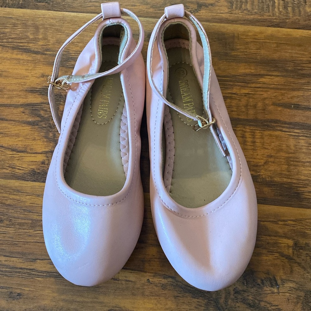 Dream Paris size 13 pink flats. Great condition.